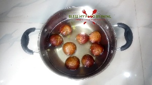 Khoya Gulab jamun using desi ghee residue