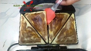Eggless pillow marble cake recipe | 5 minutes cake in sandwich maker | instant eggless cake in toaster