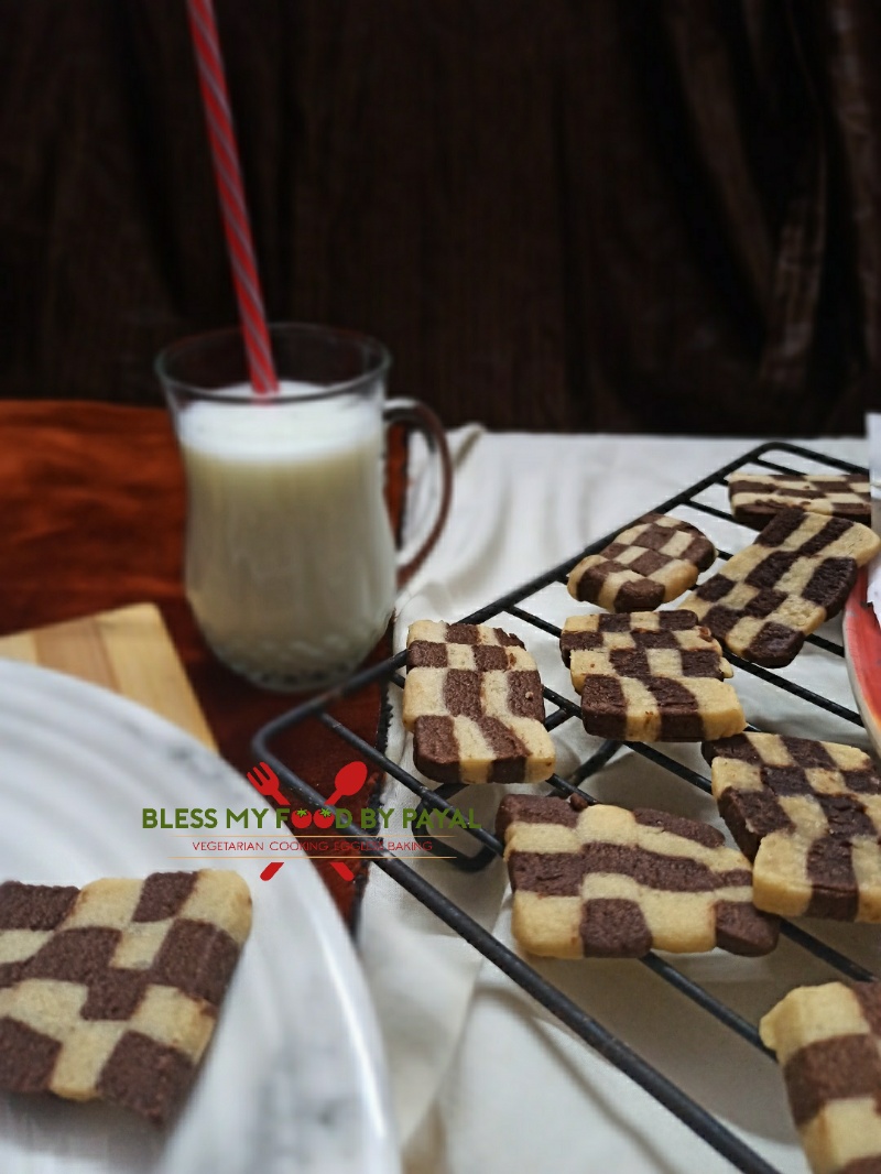 Eggless checkerboard cookies recipe | Chocolate Vanilla checkerboard Cookies recipe | Vanilla and chocolate cookies