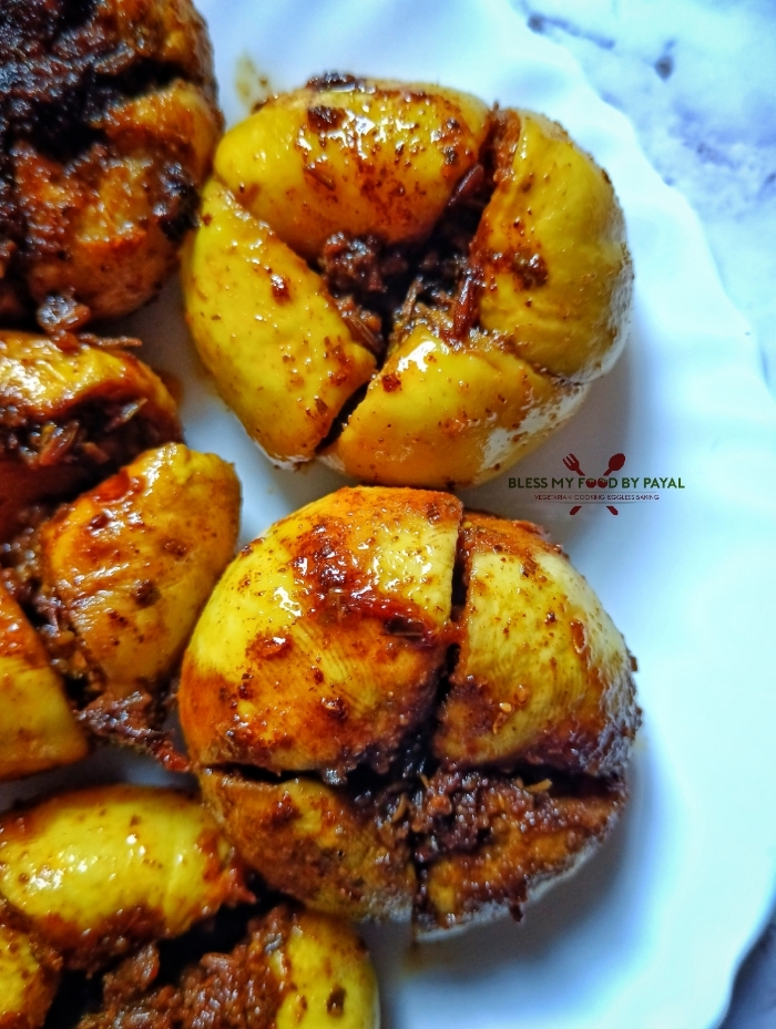 Bharwan Tinda recipe | Stuffed apple gourd recipe