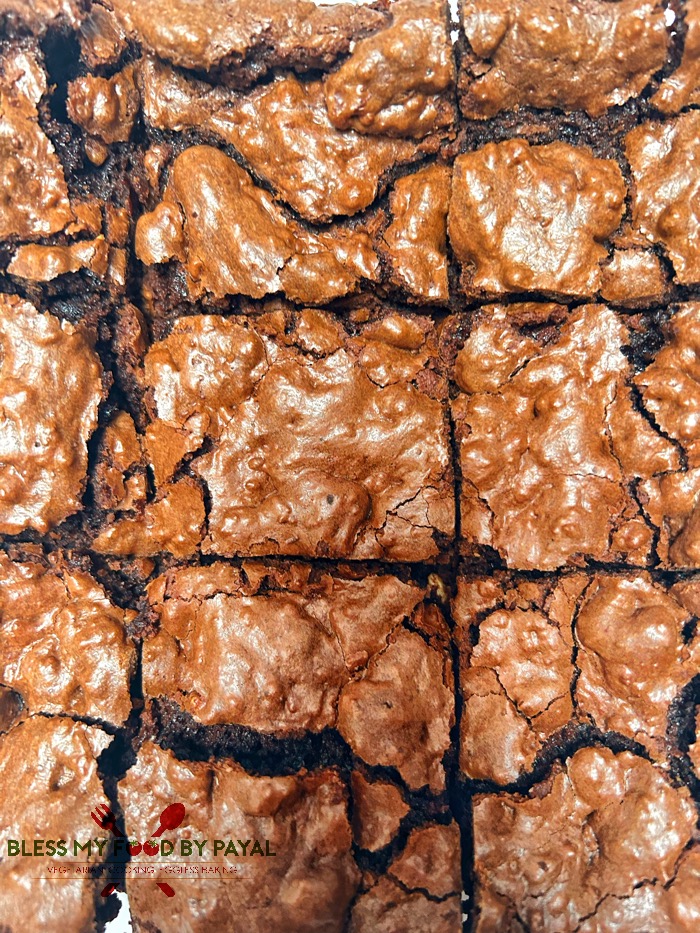 Crinkle top eggless brownies without condensed milk