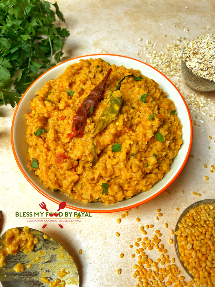 Oats Khichdi Recipe With Yellow Moong Dal