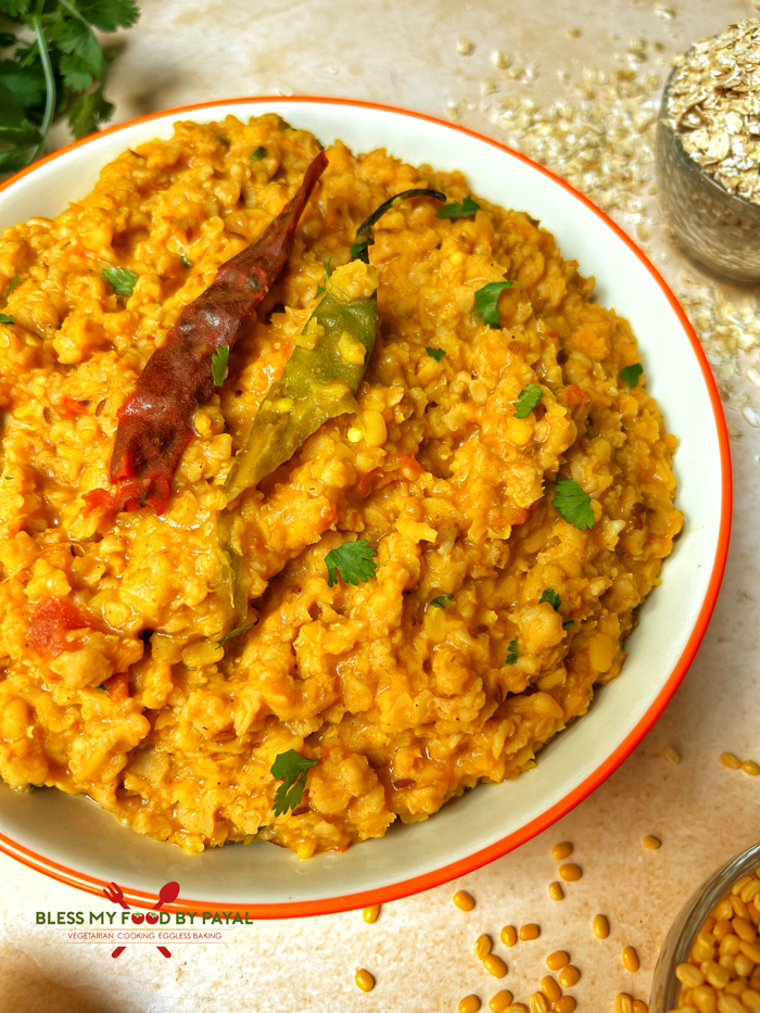 Oats Khichdi Recipe With Yellow Moong Dal