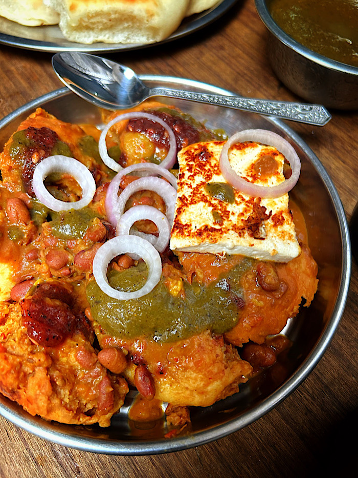 Bheega Kulcha Jammu Street Food | Dip Wala Kulcha Jammu Special