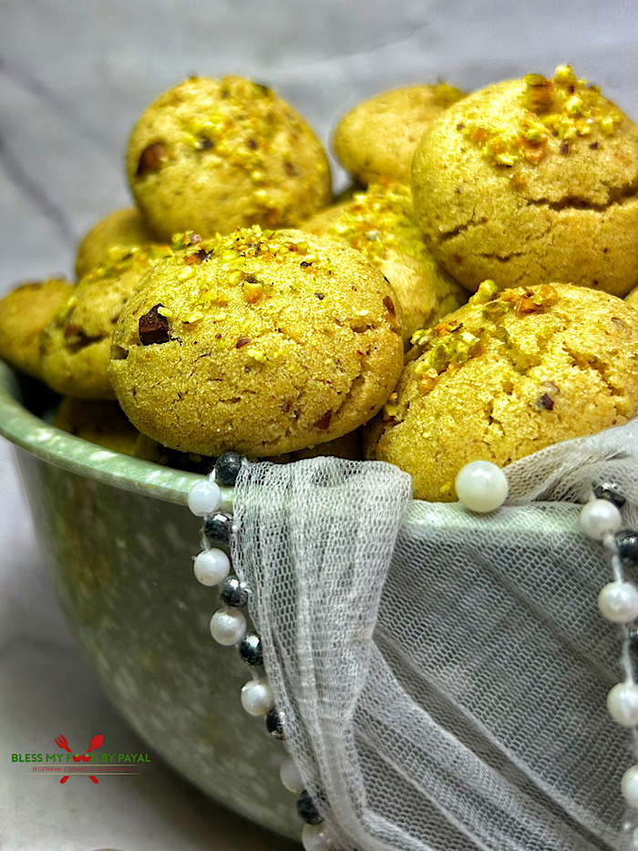 Vegan Cookies with Salted Pistachios