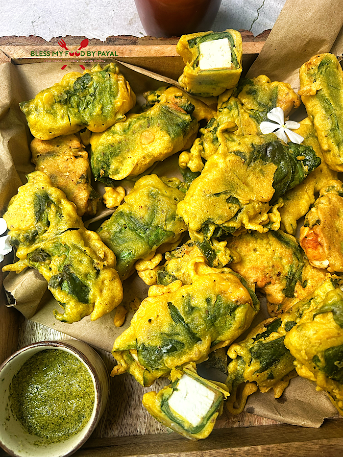 Palak Paneer Pakode Recipe | Palak Paneer Ke Pakode
