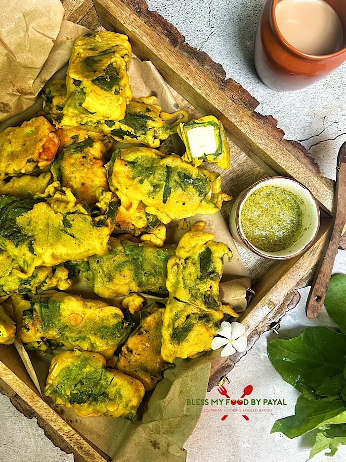 Palak Paneer Pakode Recipe | Palak Paneer Ke Pakode