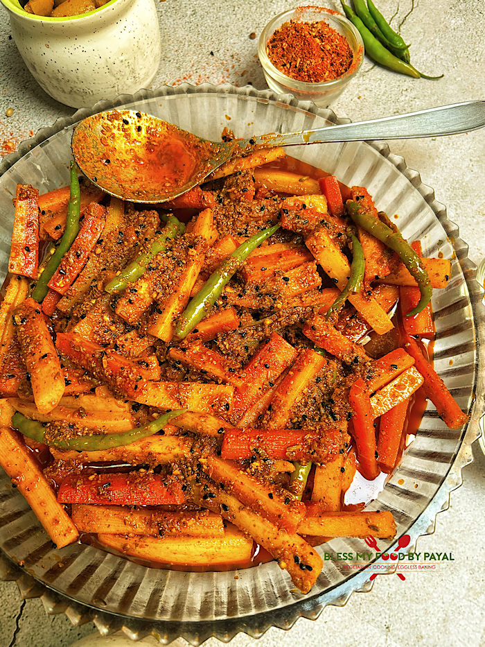 Instant Gajar Muli Mirchi ka Achaar Recipe | Instant Carrot Radish Green Chilli Pickle