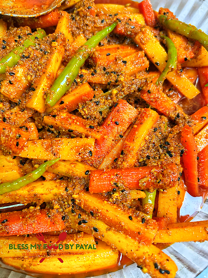 Instant Gajar Muli Mirchi ka Achaar Recipe | Instant Carrot Radish Green Chilli Pickle