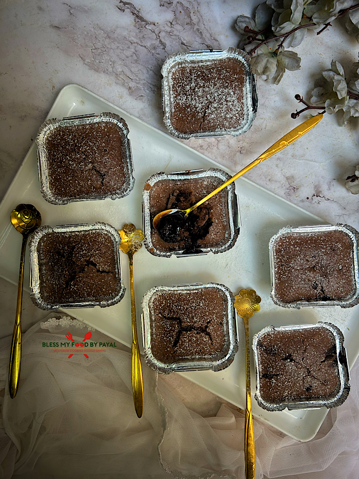 Eggless Mini Choco Lava Cakes | Eggless Individual Chocolate Lava Cakes | Gooey Eggless Molten Chocolate Cakes