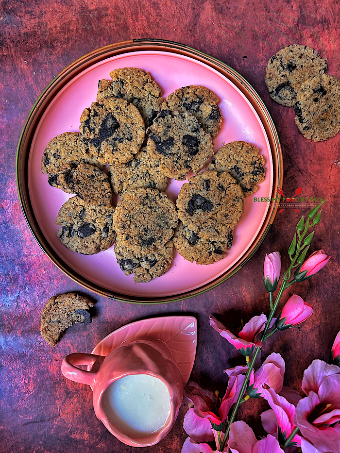 Eggless Chocolate Chunk Cookies