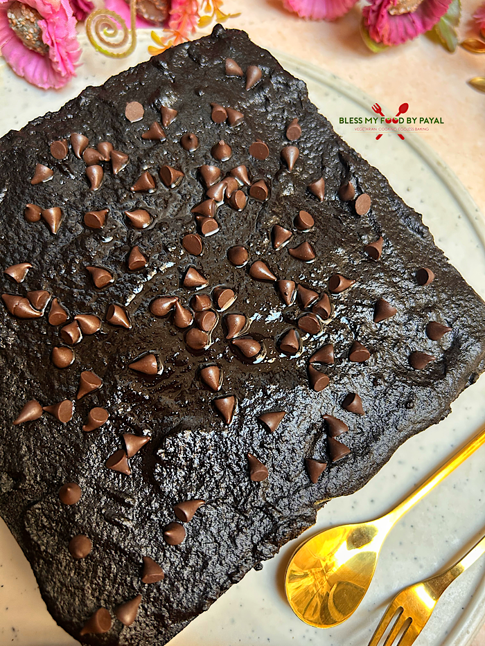 Eggless Chocolate Mud Cake with Thick Chocolate Glaze | Chocolate Mud Cake Eggless Recipe