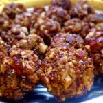 dates laddu | dates ladoo recipe | khajur laduu | dates and nuts laddu recipe