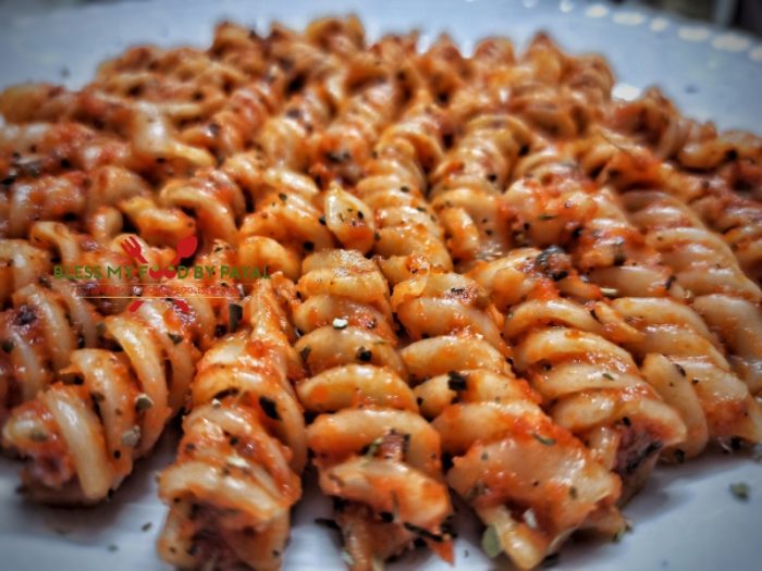 how to make red sauce pasta without vegetables | pasta red sauce recipe