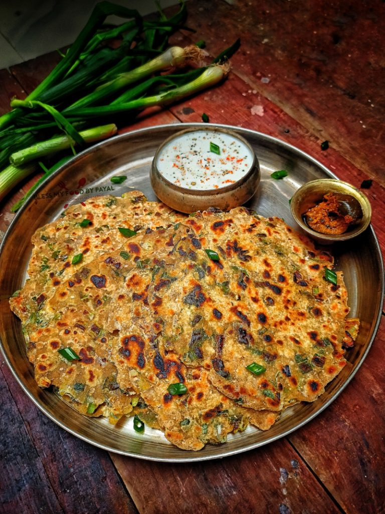 Hare Pyaz Ka Paratha Recipe | Spring Onion Paratha Recipe