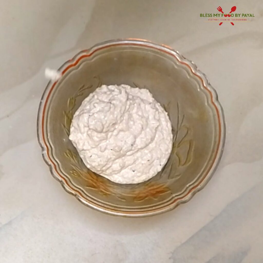 Coconut chutney with desiccated coconut