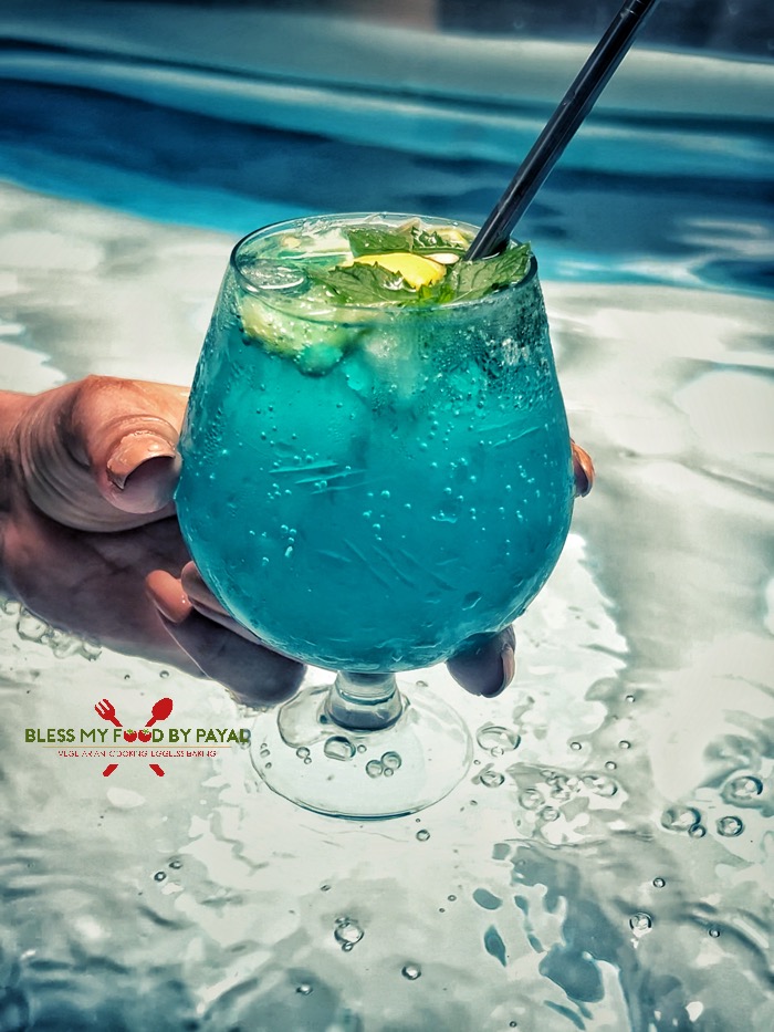 Blue Lagoon Mocktail recipe | Blue Curacao lemonade recipe